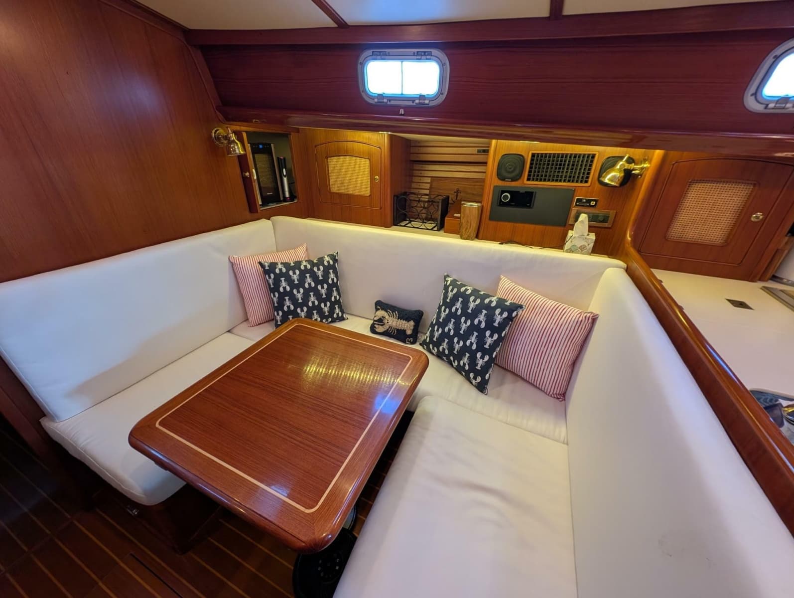 1998 Little Harbor Whisperjet 55
