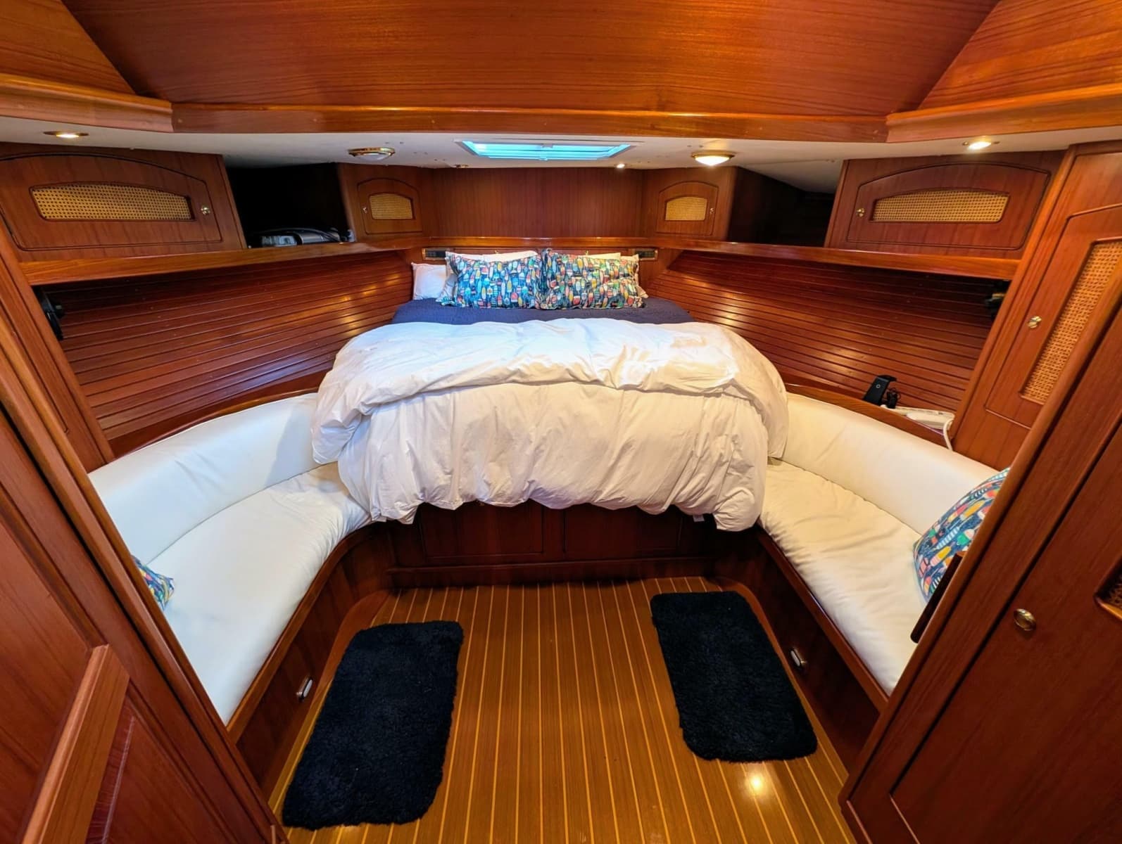 1998 Little Harbor Whisperjet 55