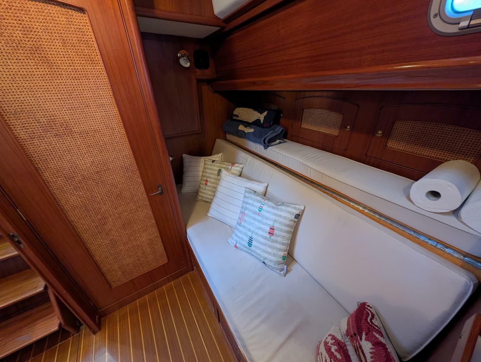 1998 Little Harbor Whisperjet 55