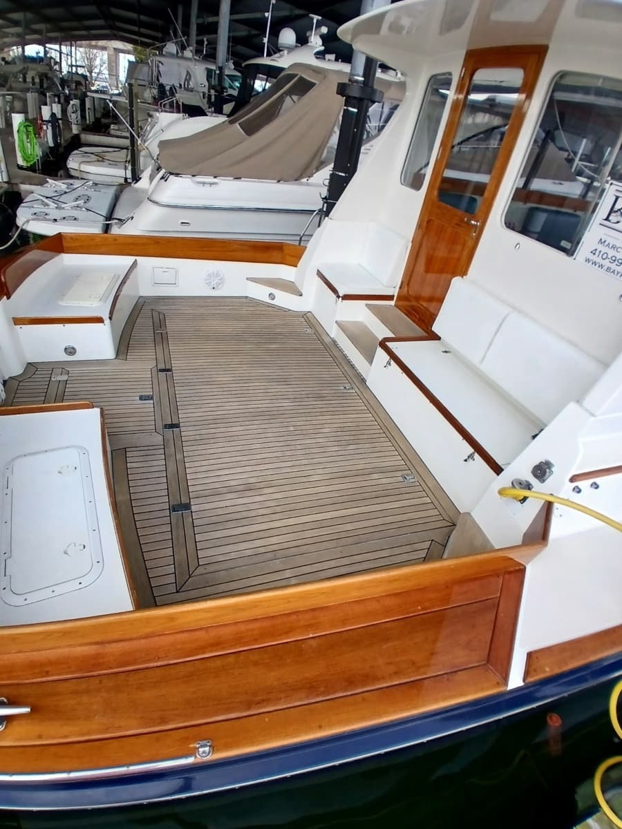 1998 Little Harbor Whisperjet 55