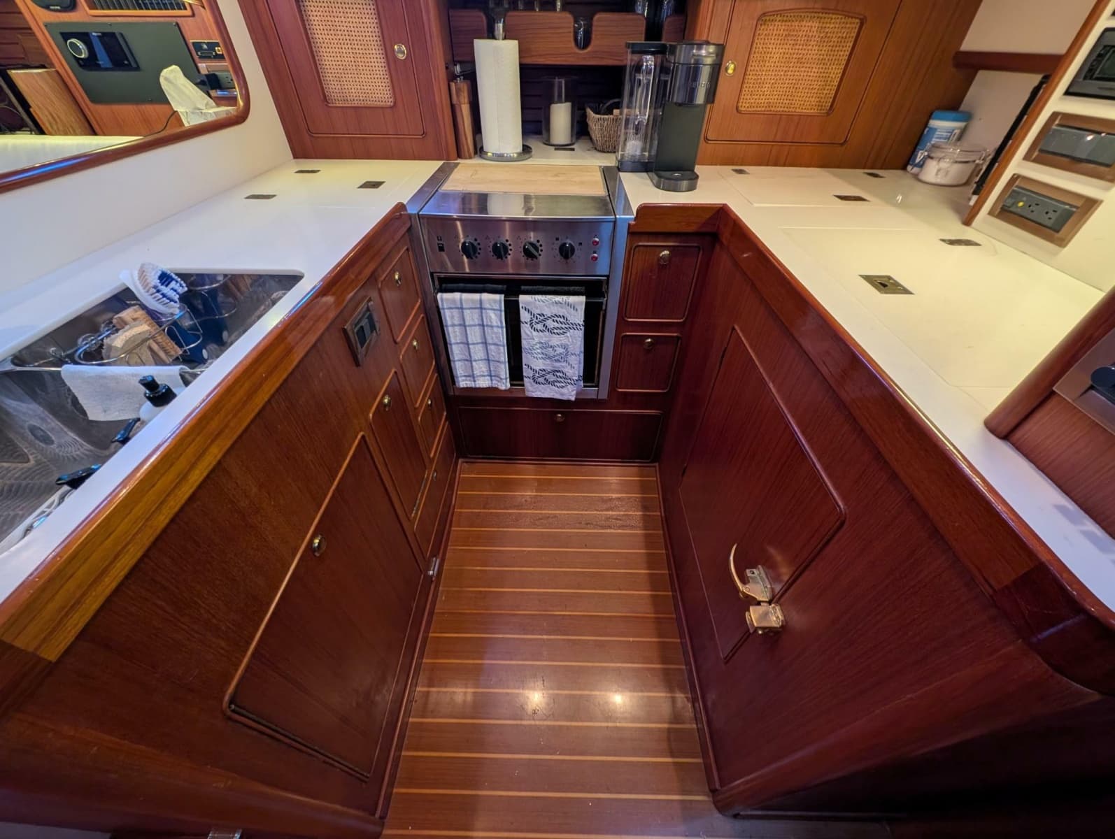 1998 Little Harbor Whisperjet 55