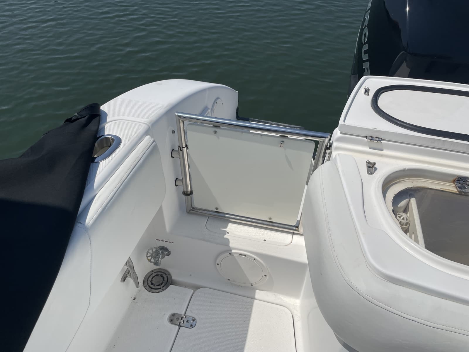 2006 Fountain 33SFC