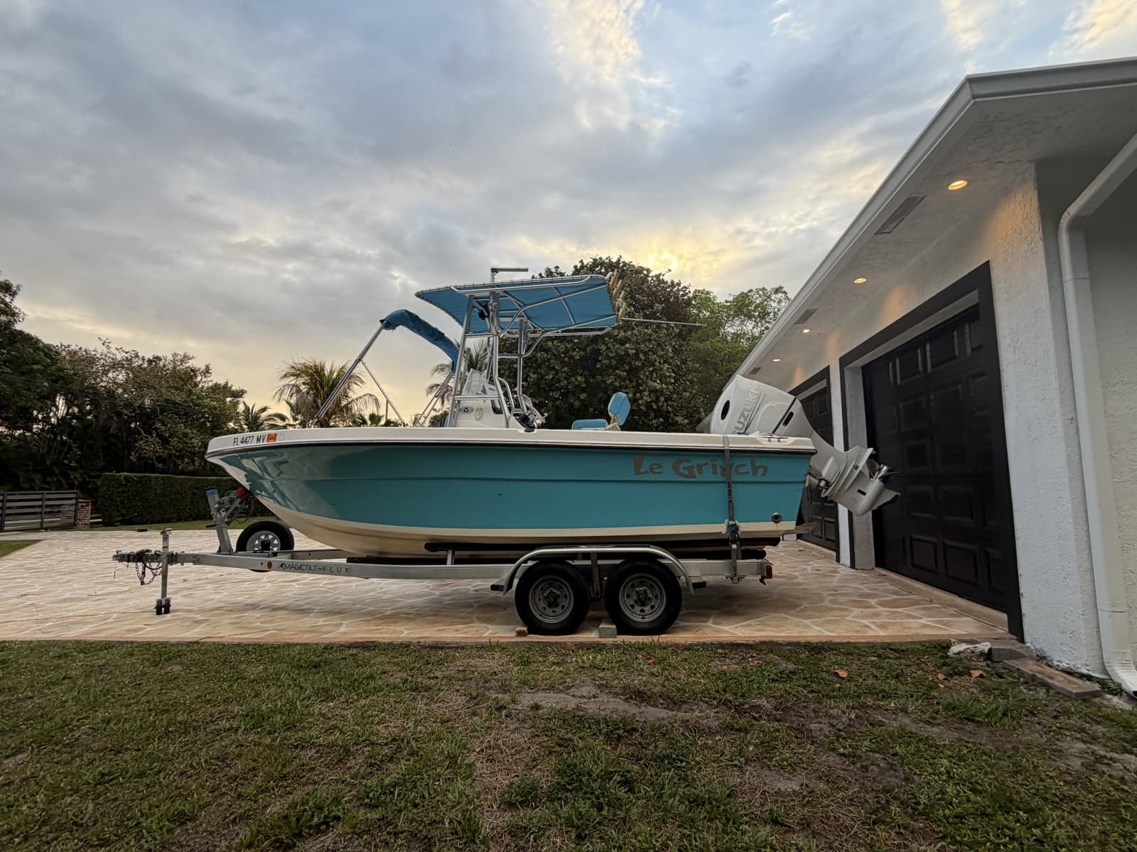 2005 Angler 204