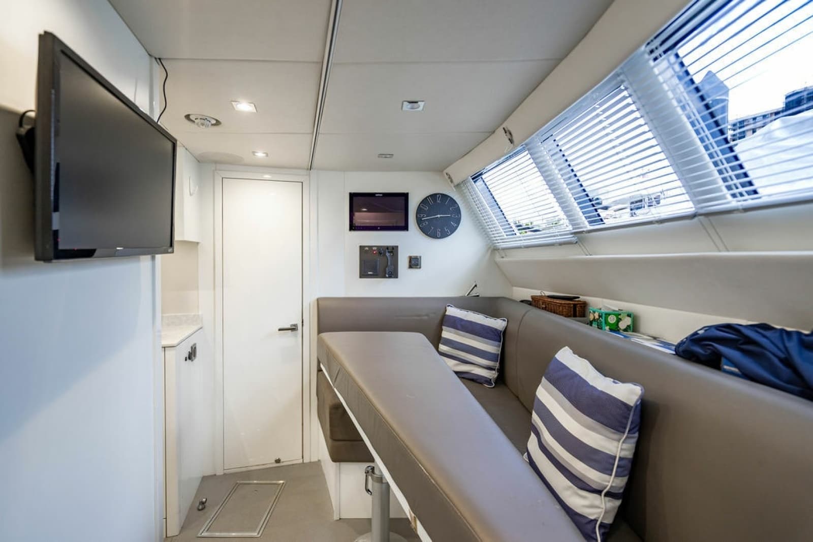 2019 Sunseeker 95 Motor Yacht
