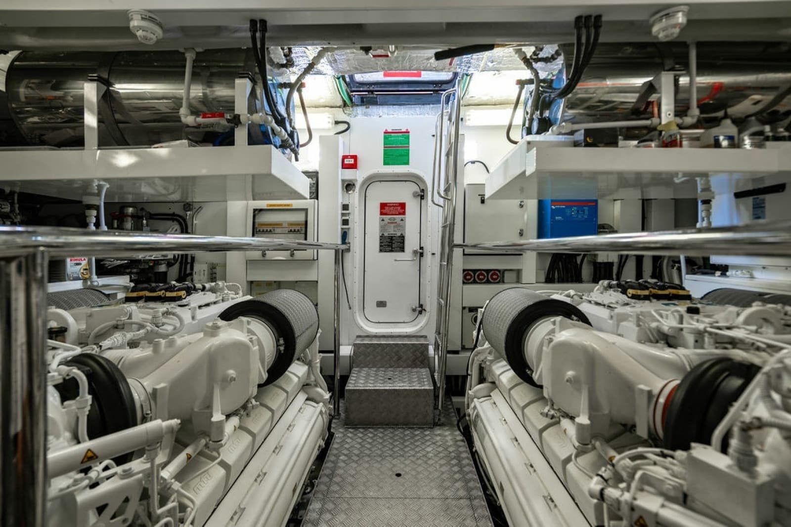 2019 Sunseeker 95 Motor Yacht