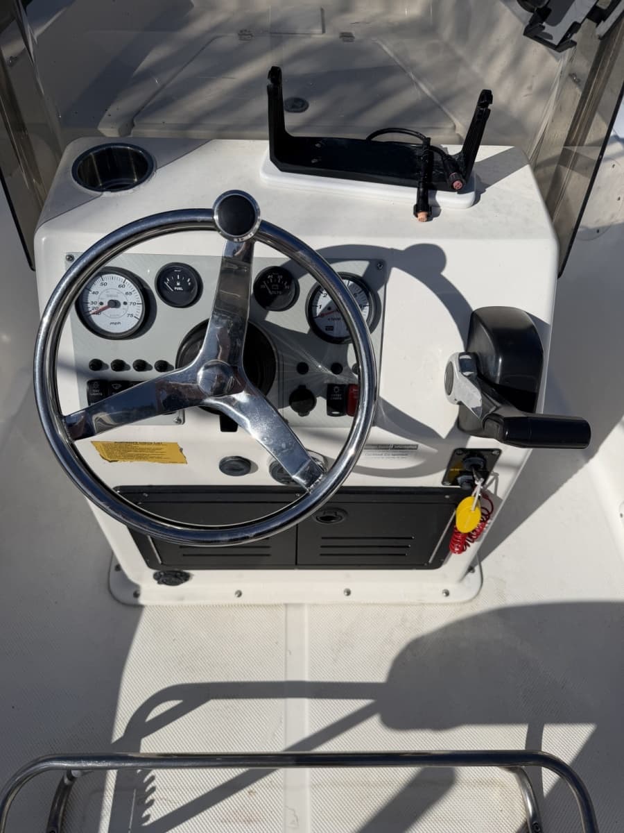 2014 Key West 1720 Sportsman
