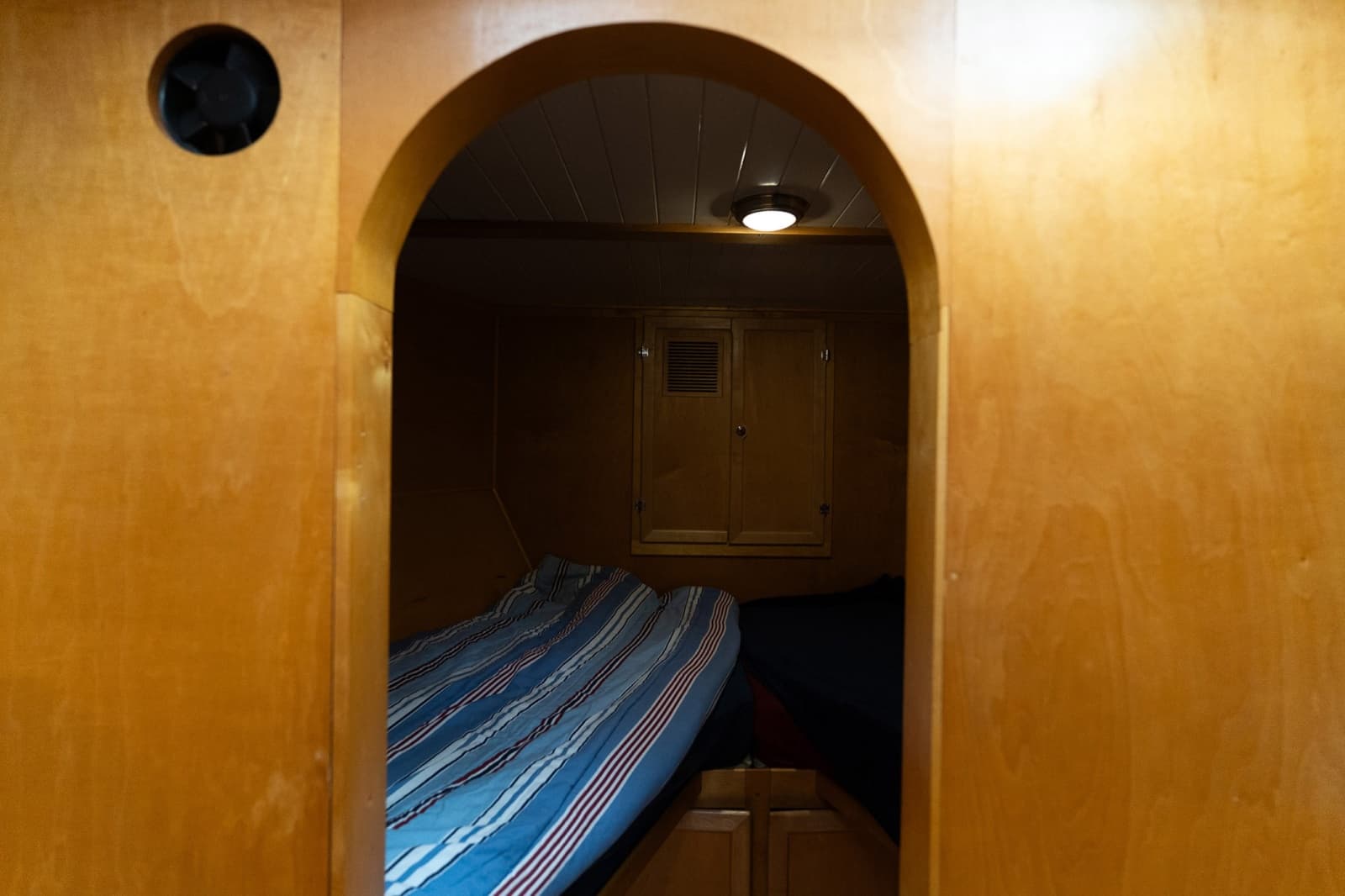 1997 Custom Steel Trawler 43