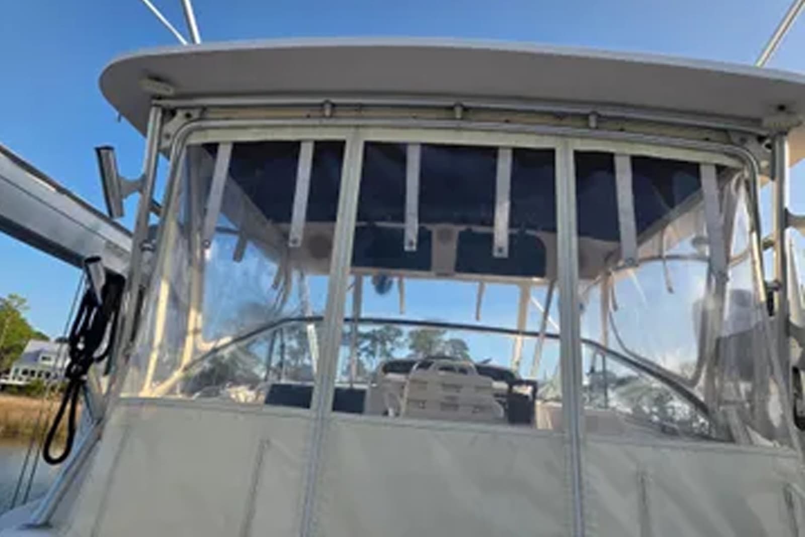 2004 Grady-White Express 330