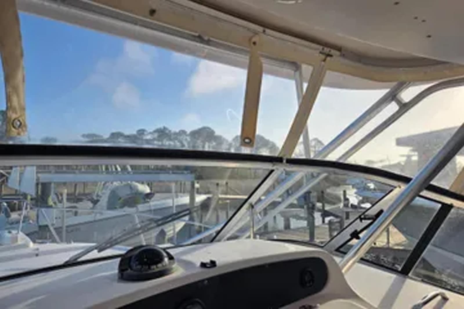 2004 Grady-White Express 330