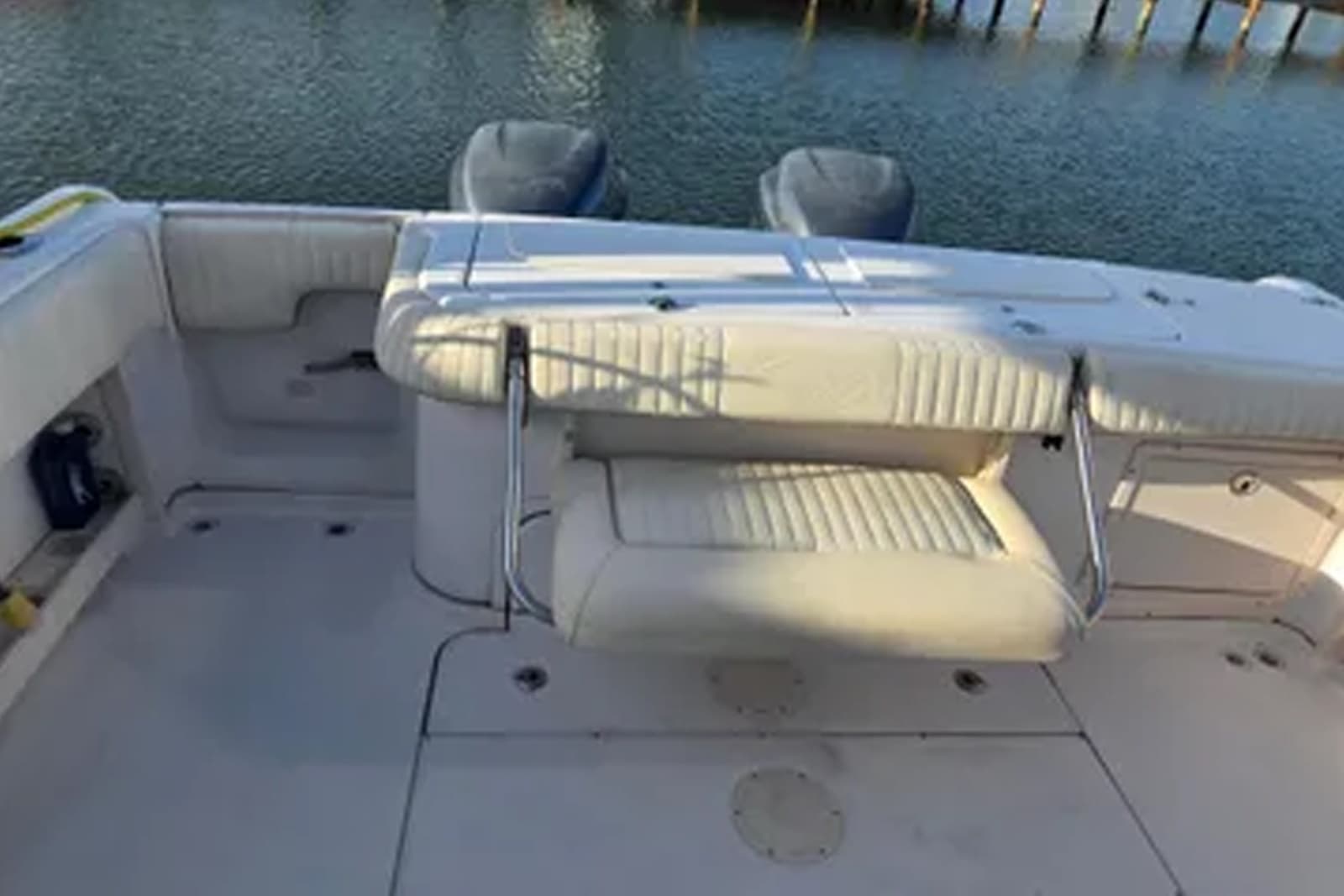 2004 Grady-White Express 330