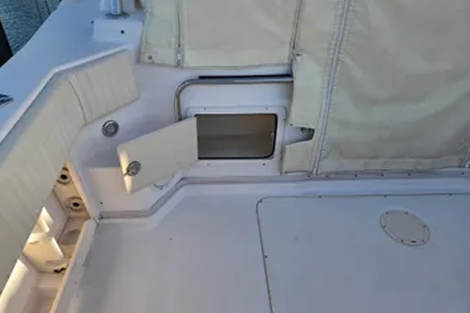 2004 Grady-White Express 330