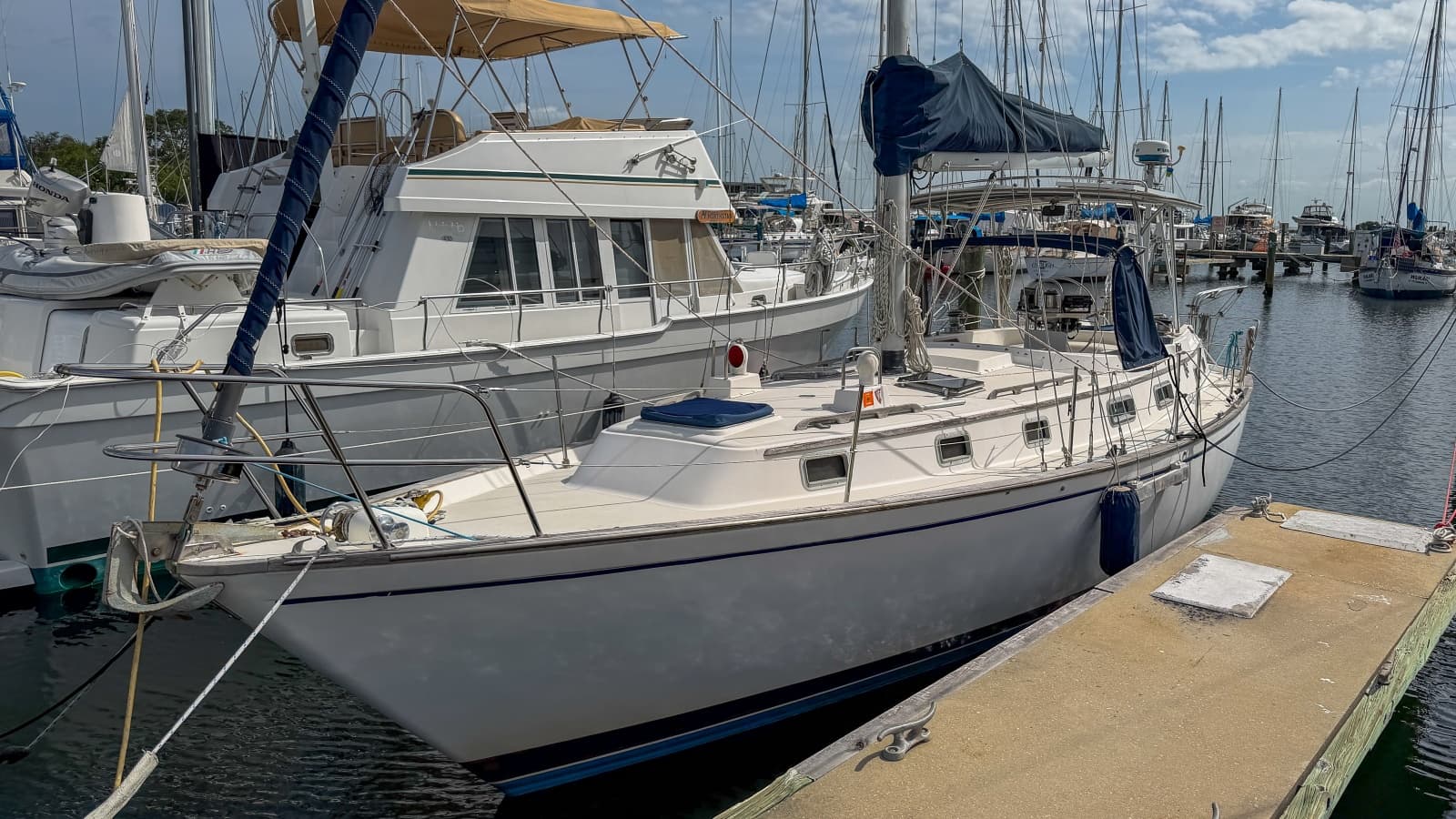 1984 Pearson 385