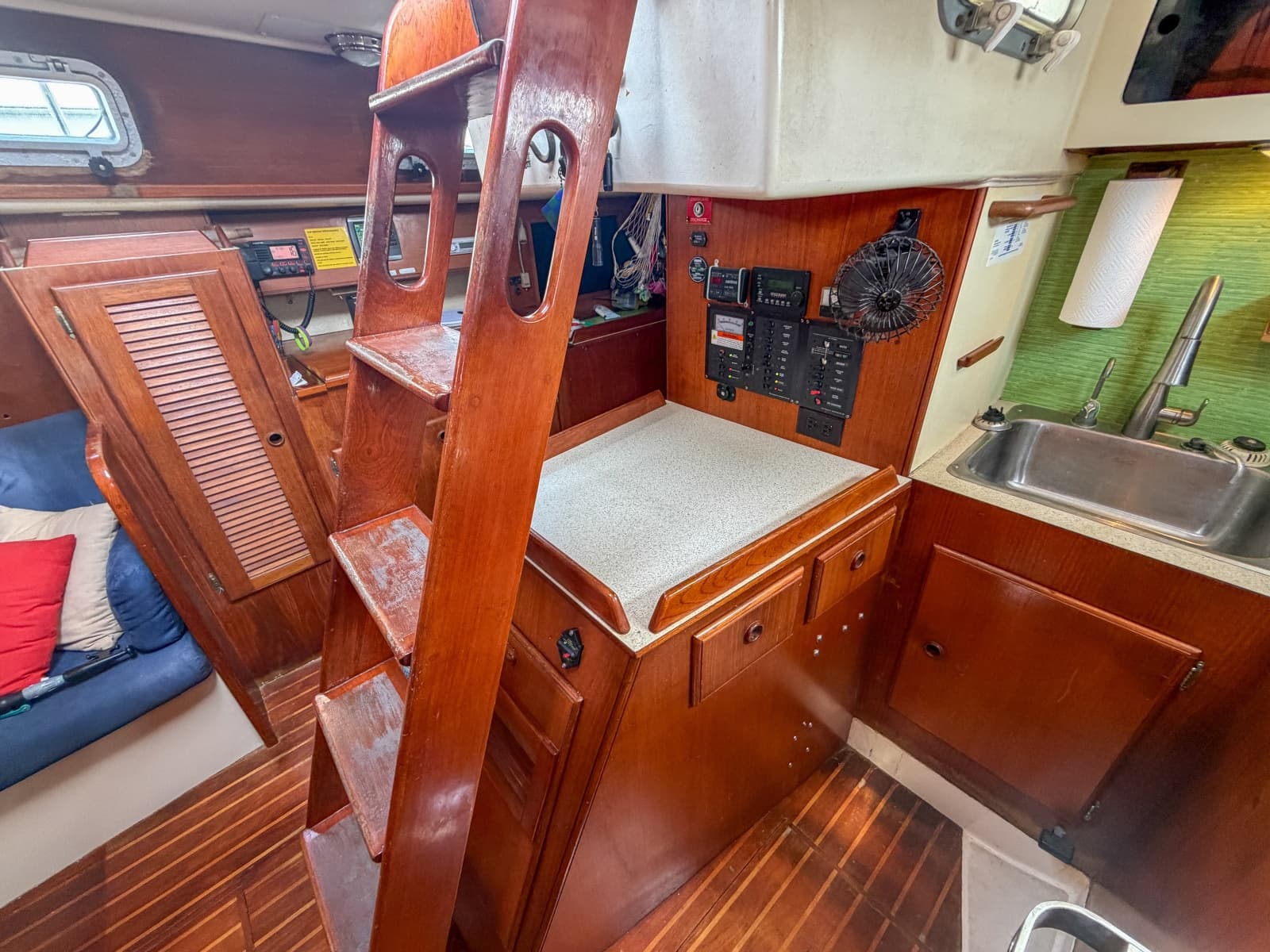 1984 Pearson 385