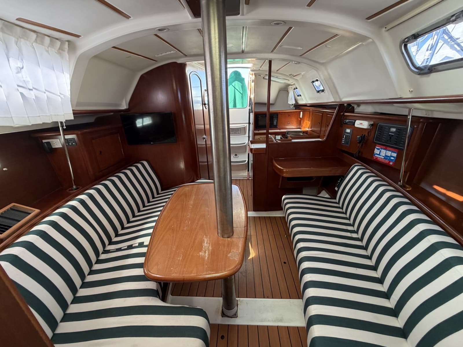 2003 Beneteau 331