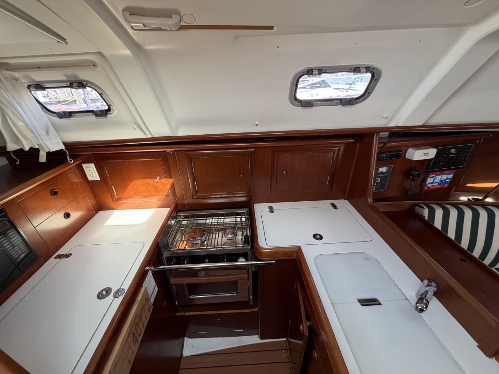 2003 Beneteau 331