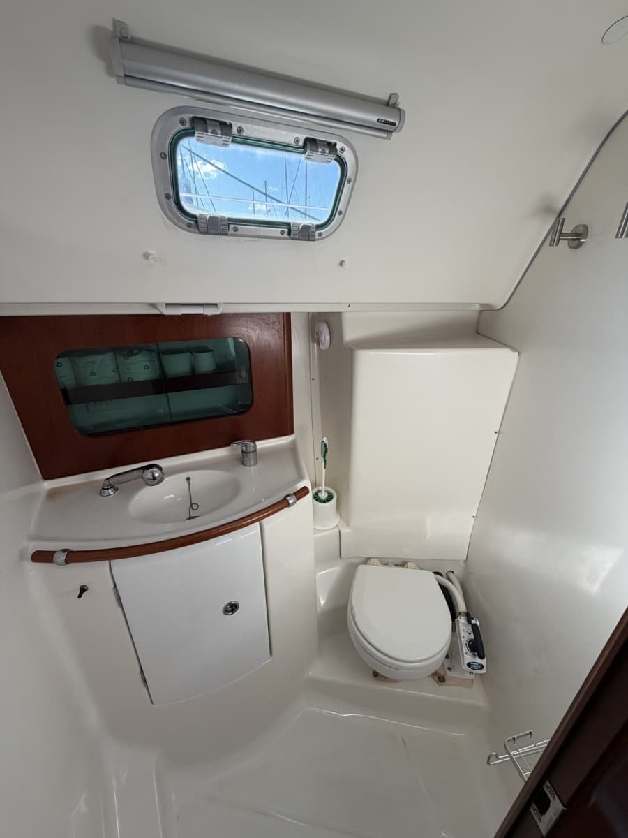 2003 Beneteau 331