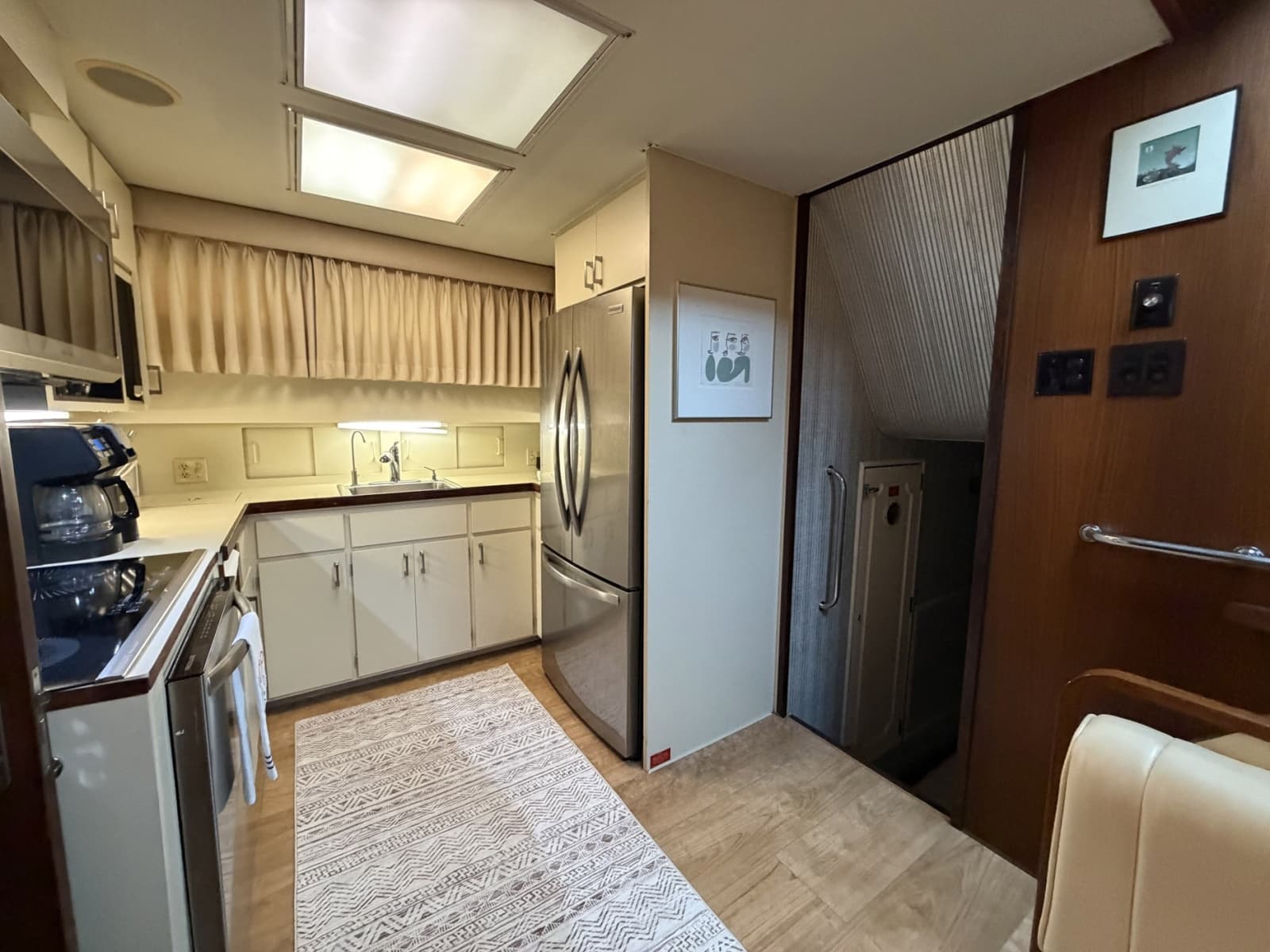 1987 Hatteras Motor Yacht