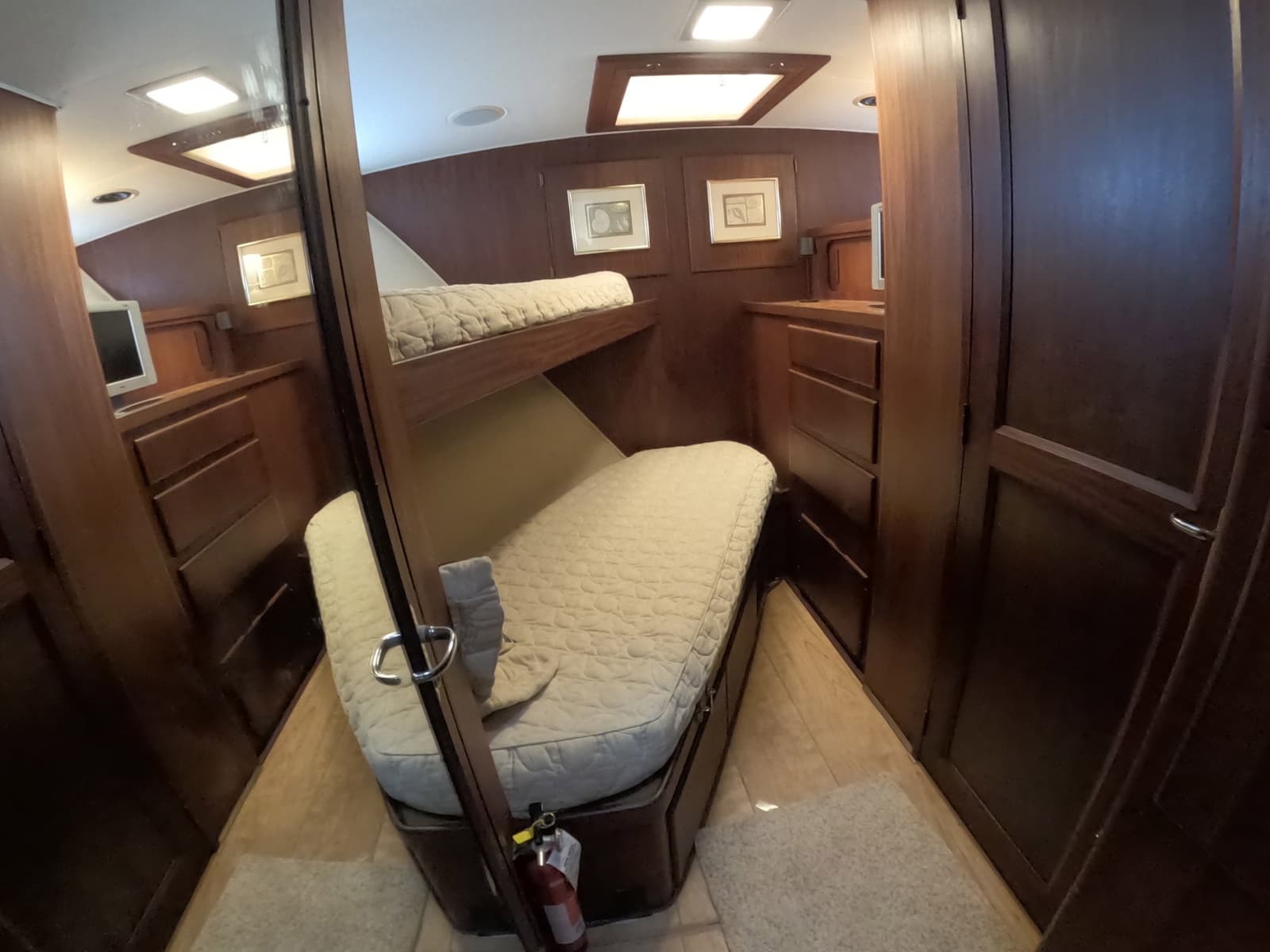 1987 Hatteras Motor Yacht