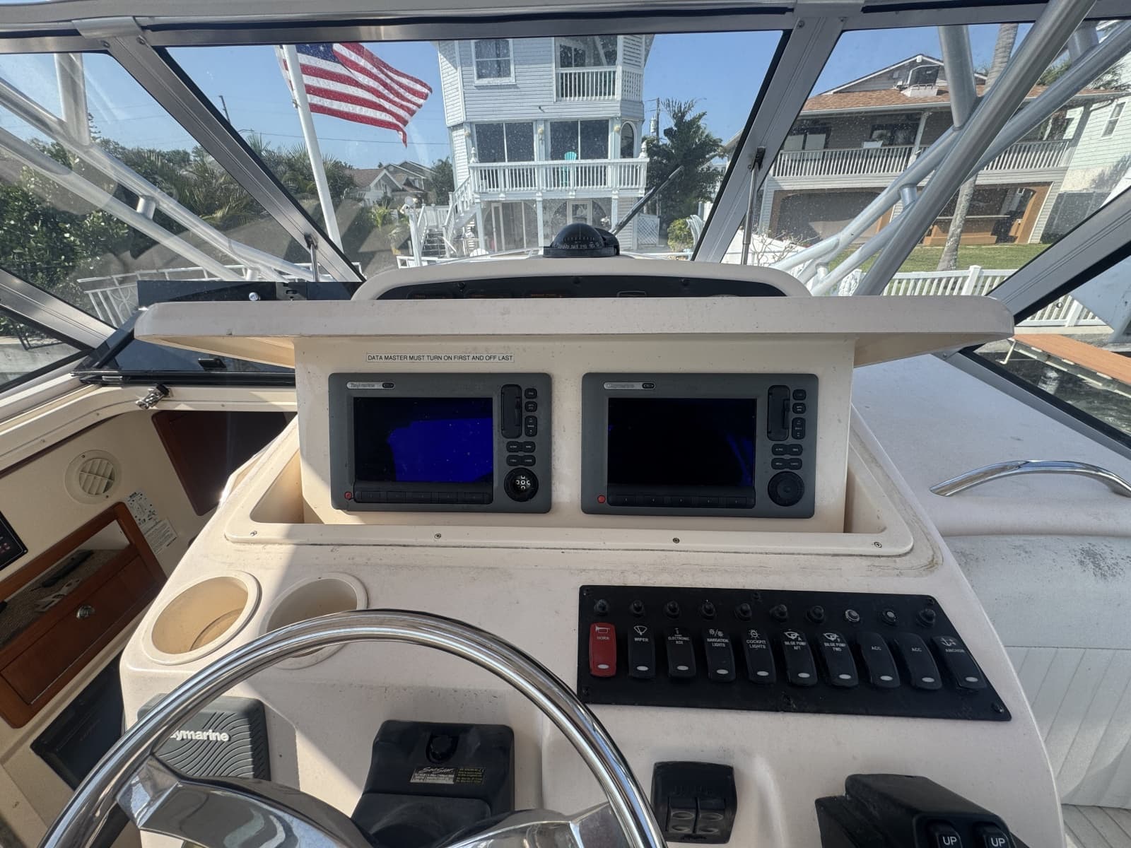 2007 Grady-White 305 Express