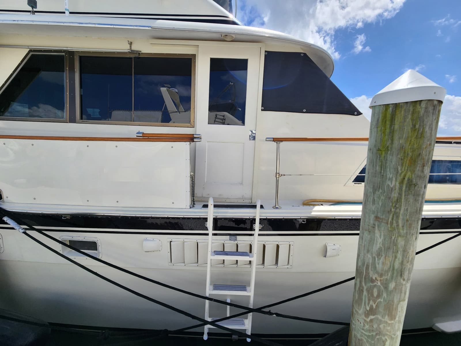 1978 Hatteras 53 Motor Yacht