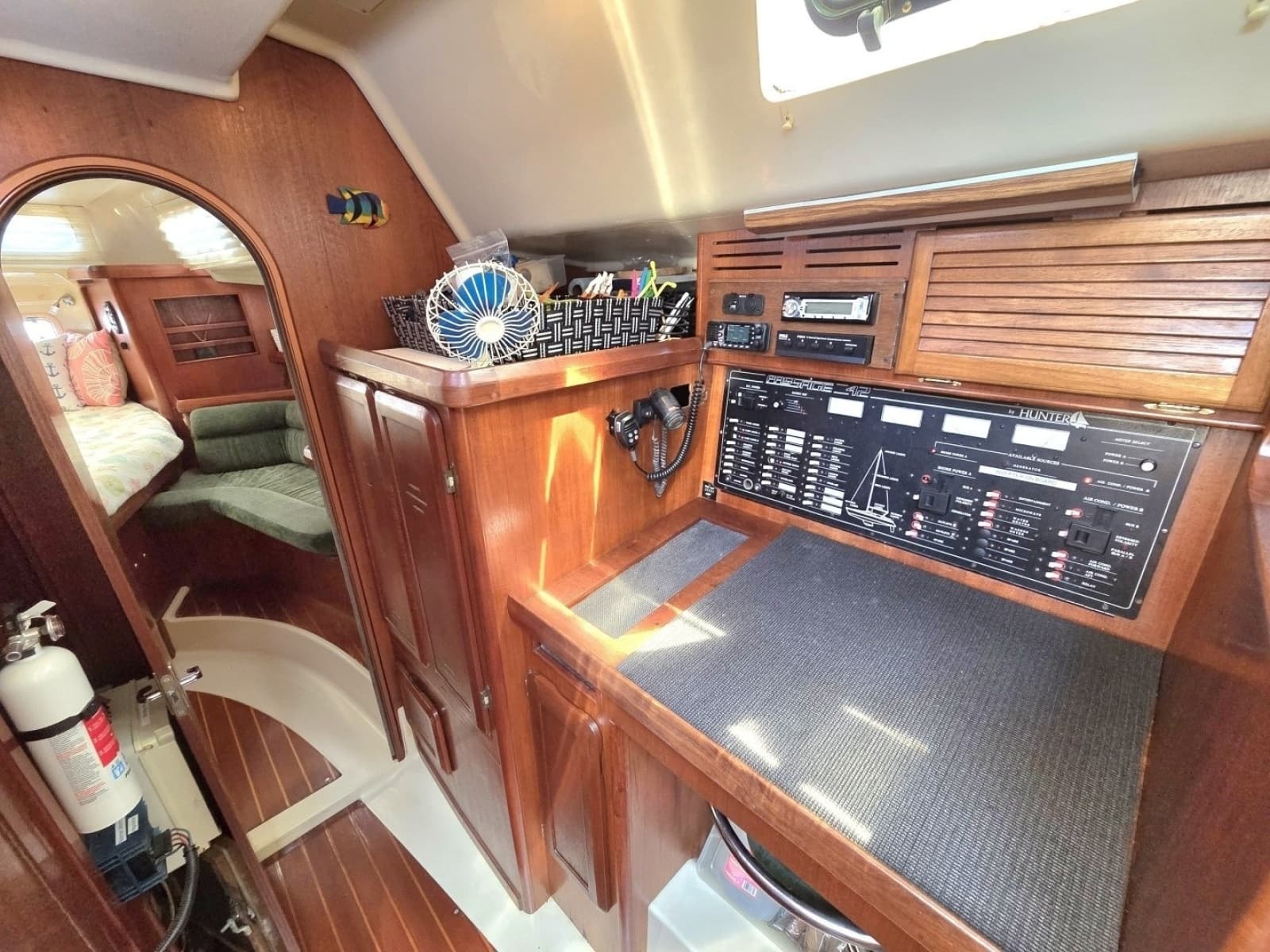 1991 Hunter Passage 42