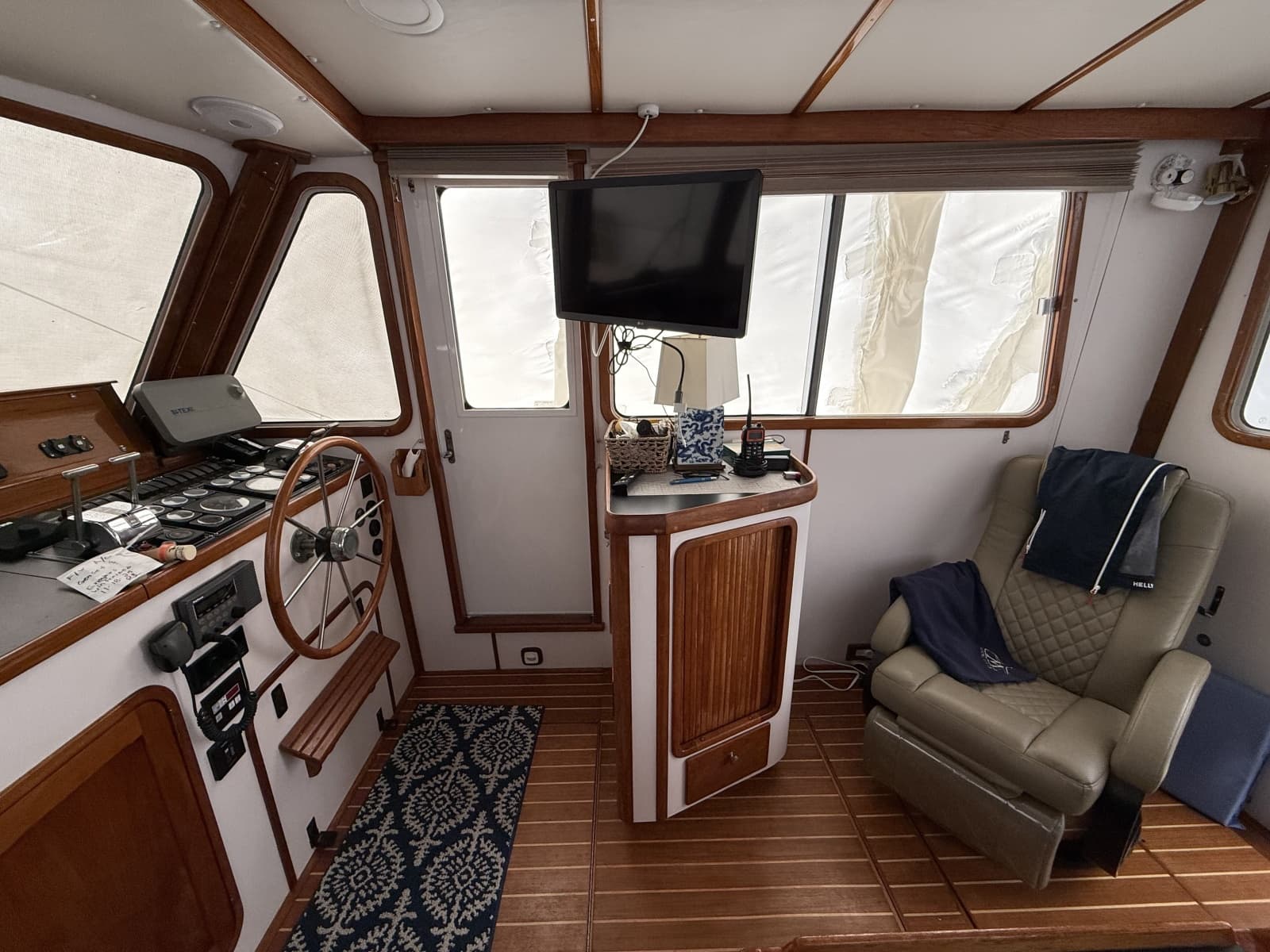 1996 Legacy Yachts 40 Flybridge