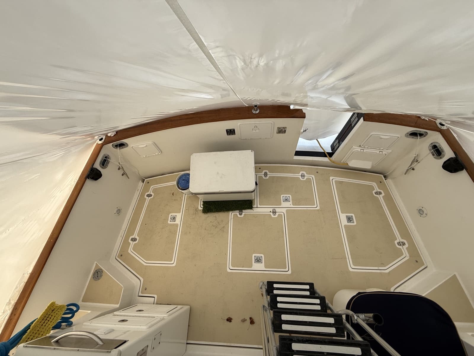 1996 Legacy Yachts 40 Flybridge