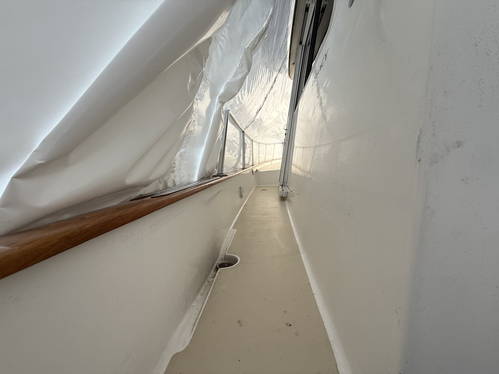 1996 Legacy Yachts 40 Flybridge
