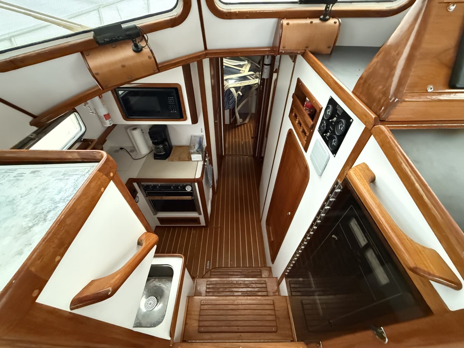 1996 Legacy Yachts 40 Flybridge