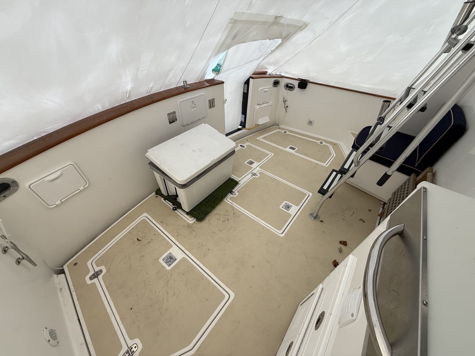 1996 Legacy Yachts 40 Flybridge