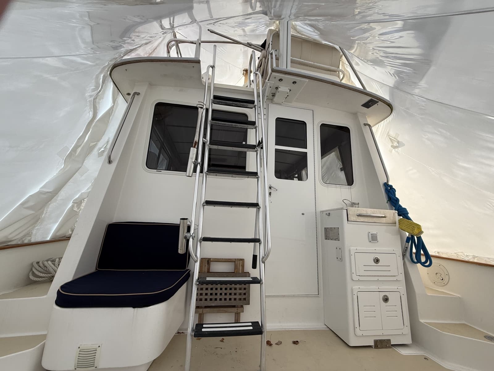 1996 Legacy Yachts 40 Flybridge
