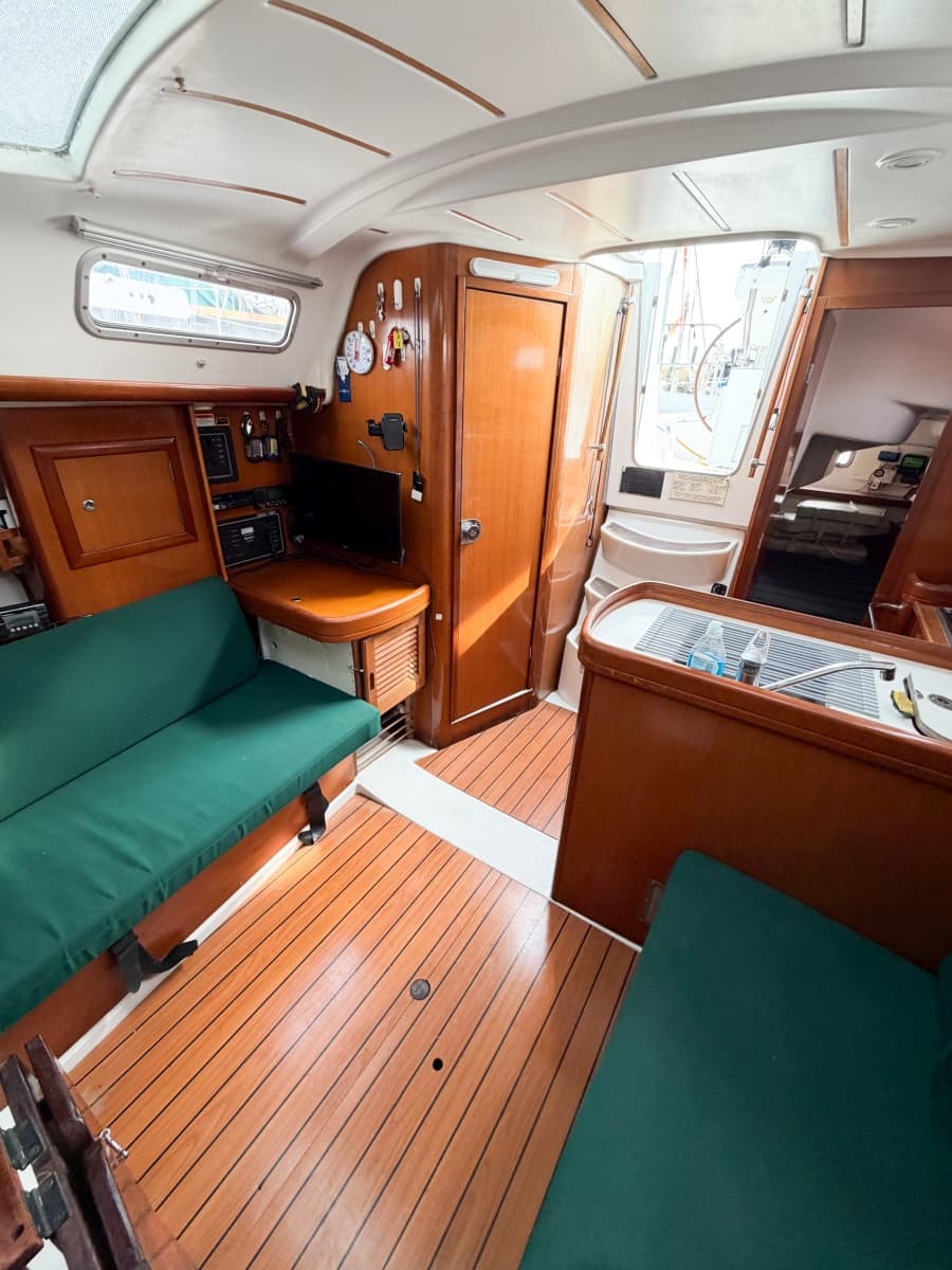 2007 Beneteau 323