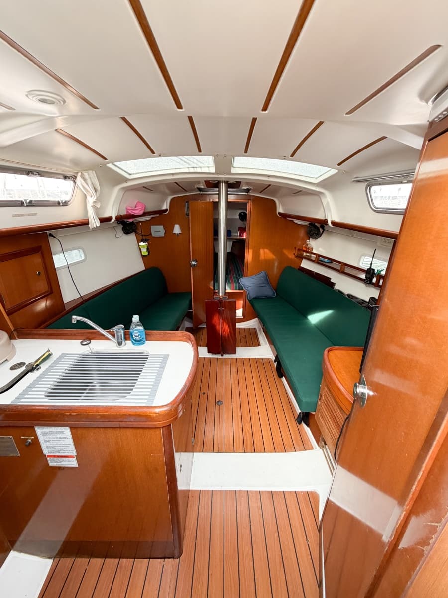 2007 Beneteau 323