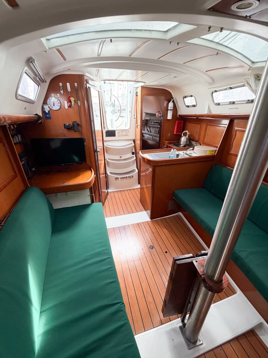 2007 Beneteau 323