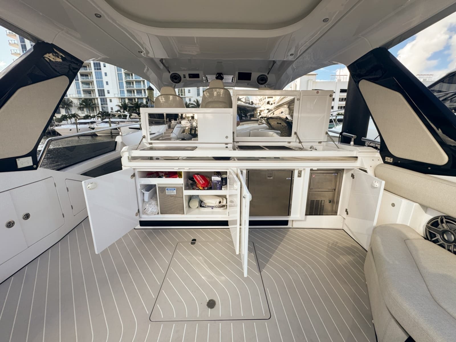 2023 Azimut Verve 47