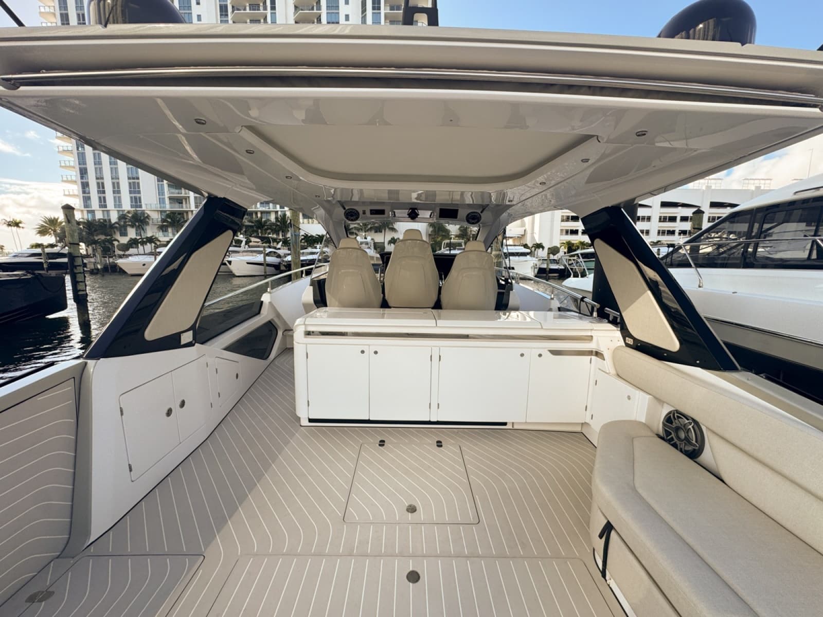 2023 Azimut Verve 47