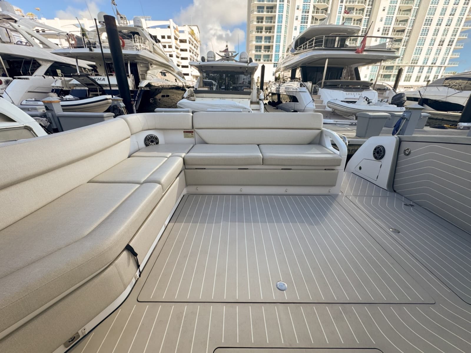 2023 Azimut Verve 47