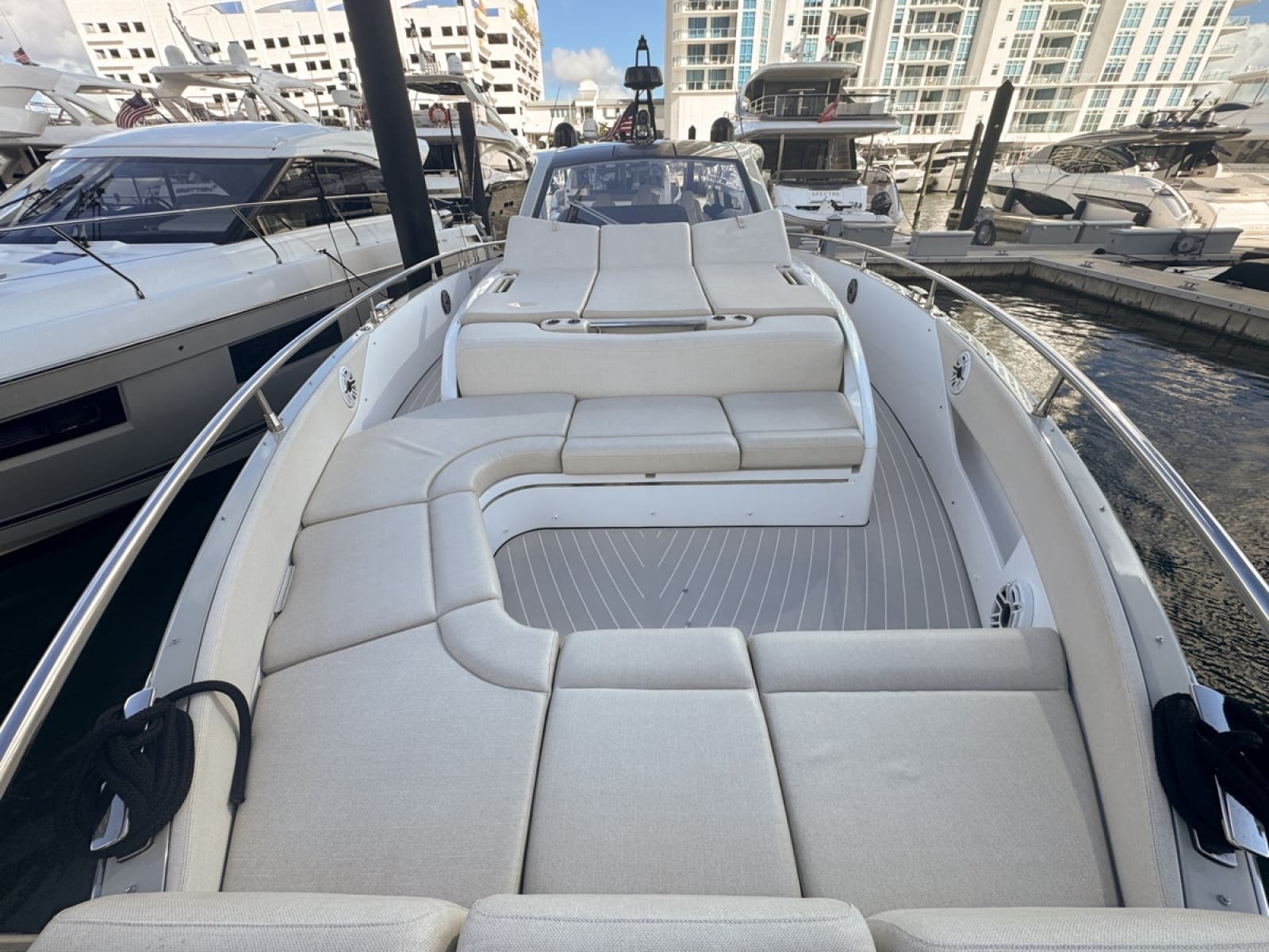 2023 Azimut Verve 47
