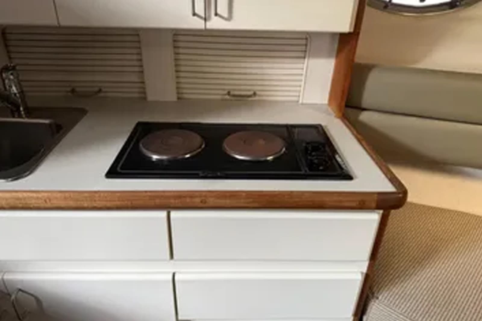 1994 Carver 300
