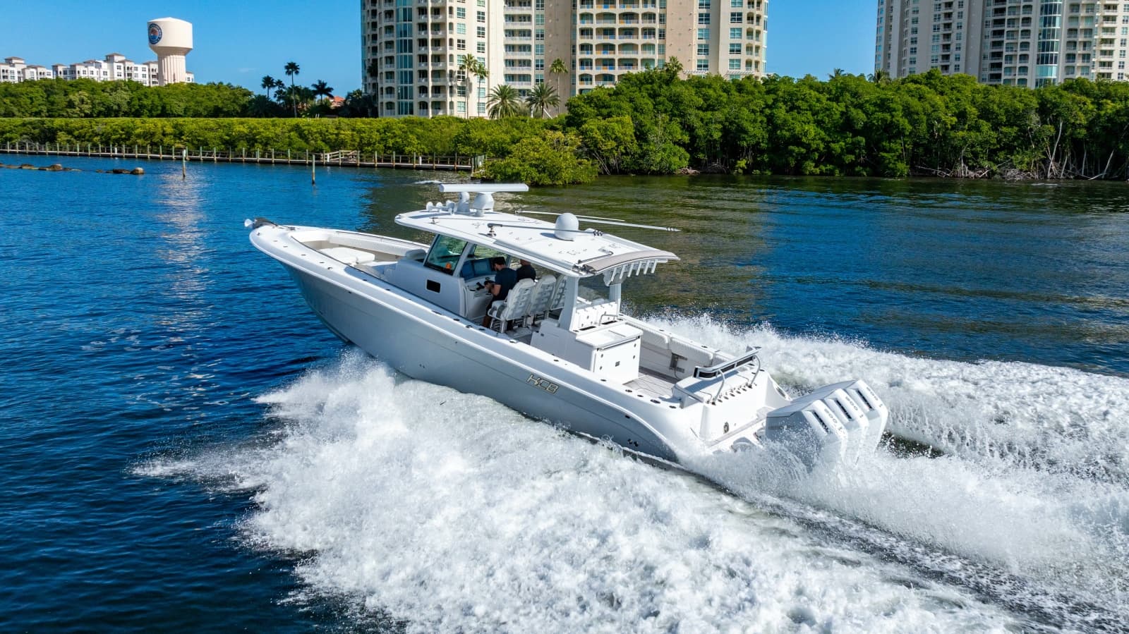 2024 HCB 42 Lujo
