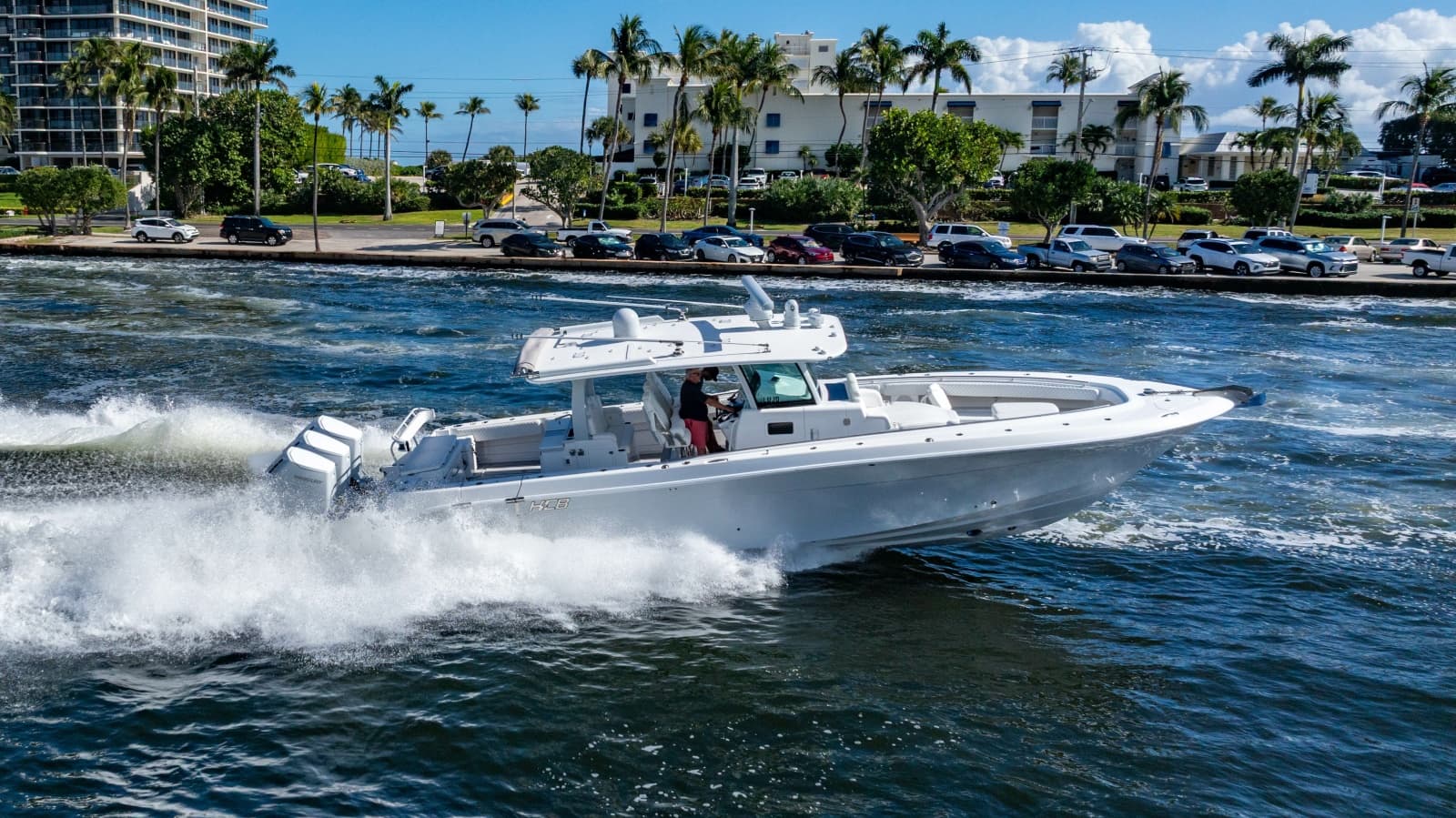 2024 HCB 42 Lujo
