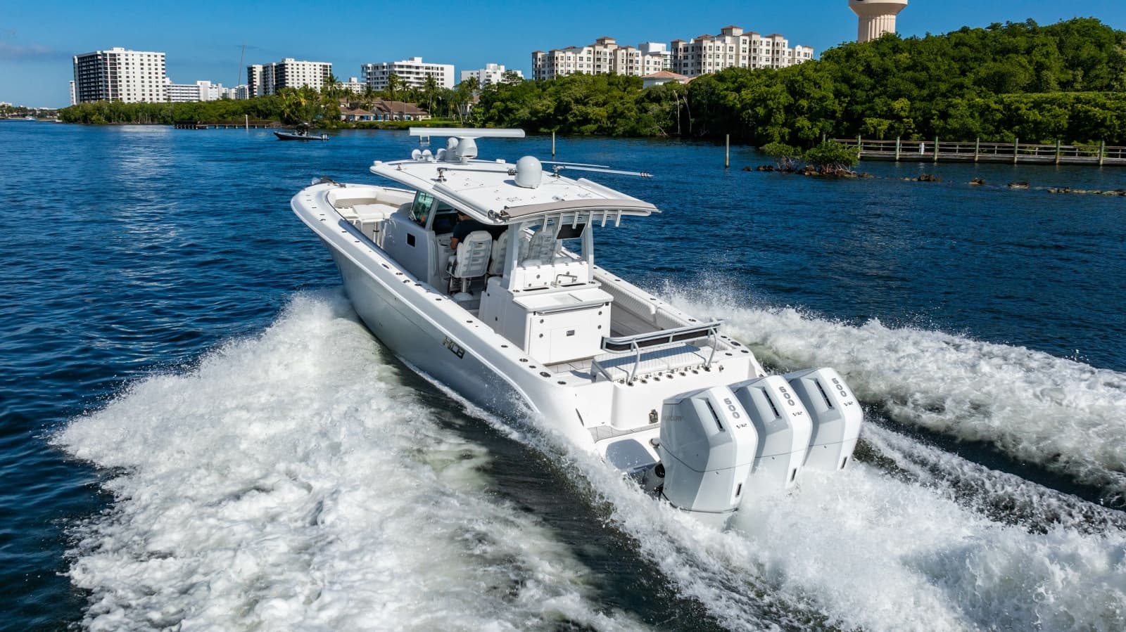 2024 HCB 42 Lujo