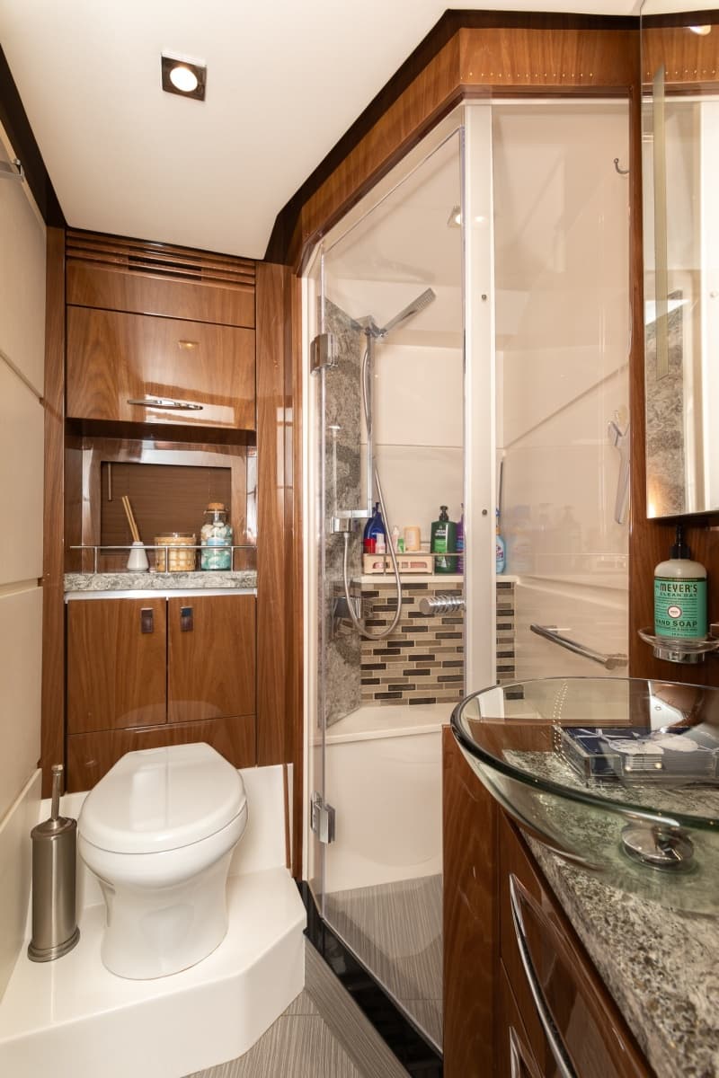 2018 Sea Ray L650 FLY