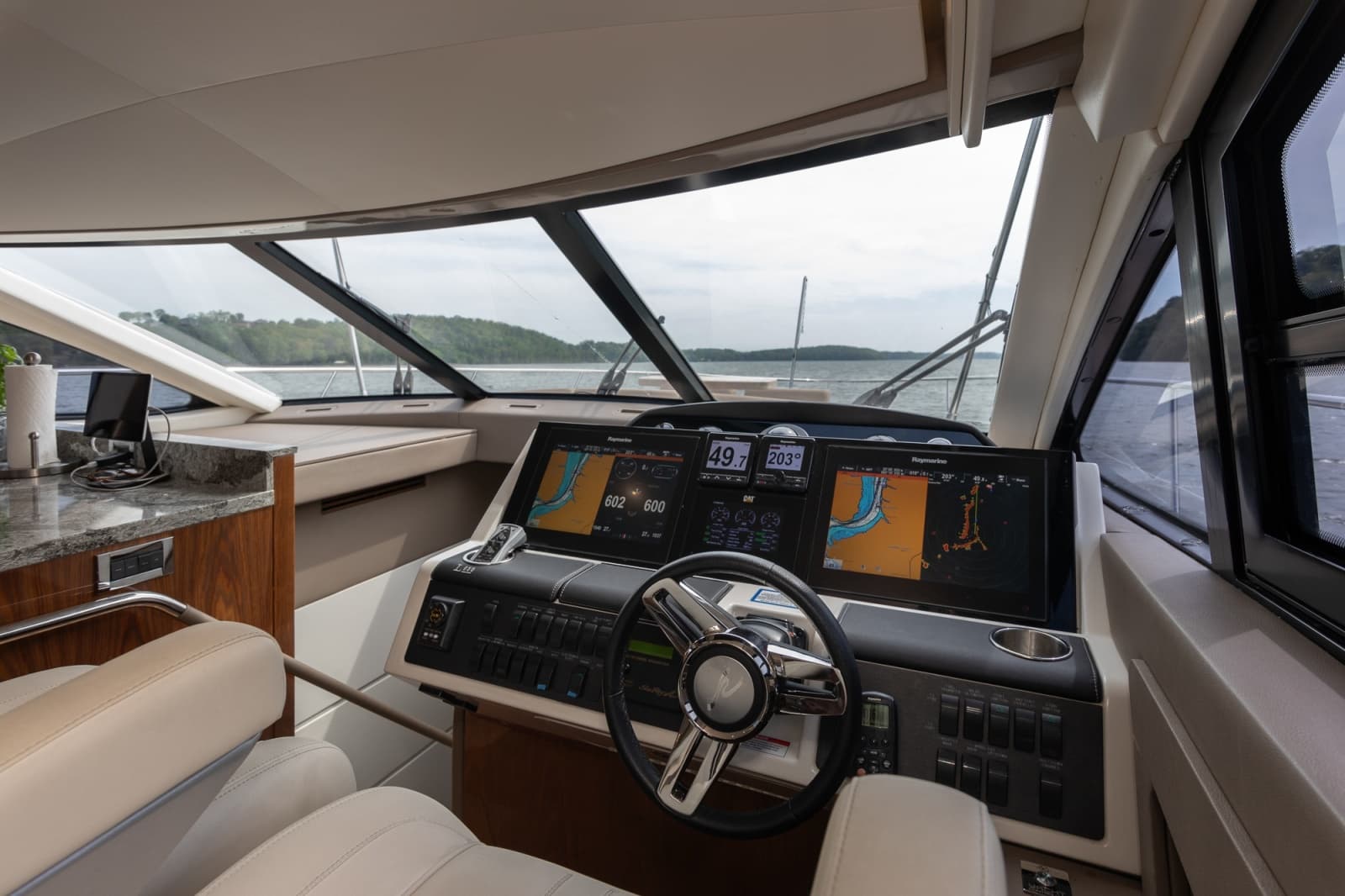 2018 Sea Ray L650 FLY
