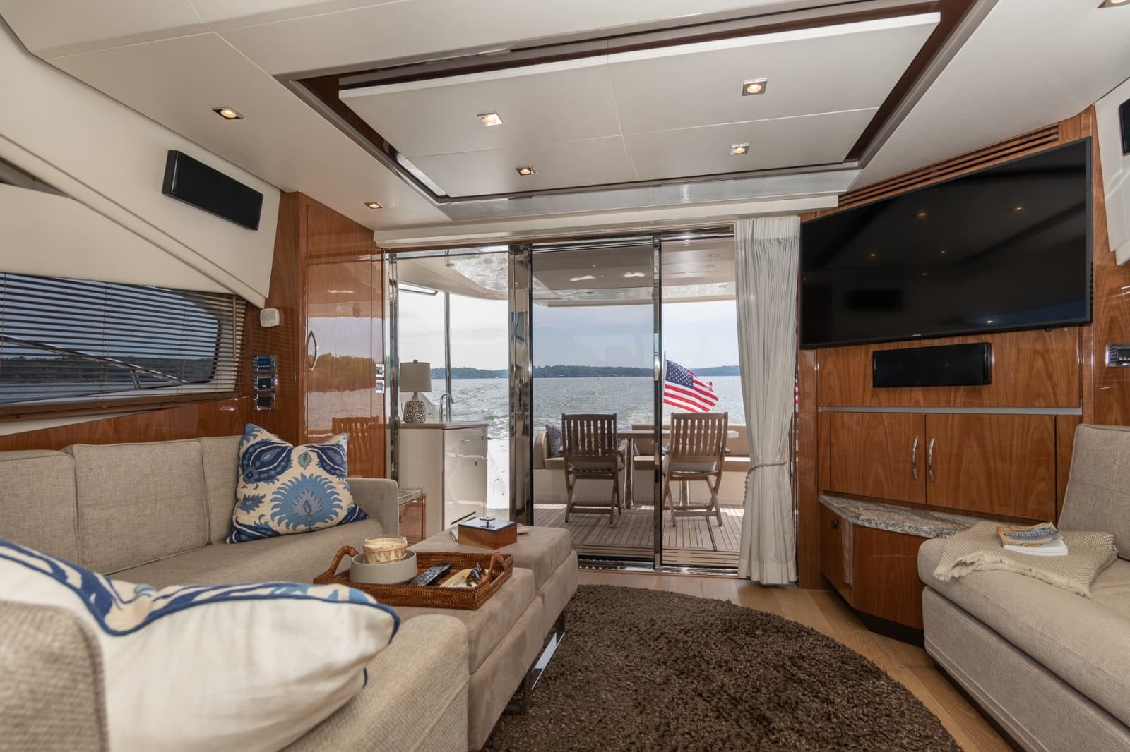 2018 Sea Ray L650 FLY