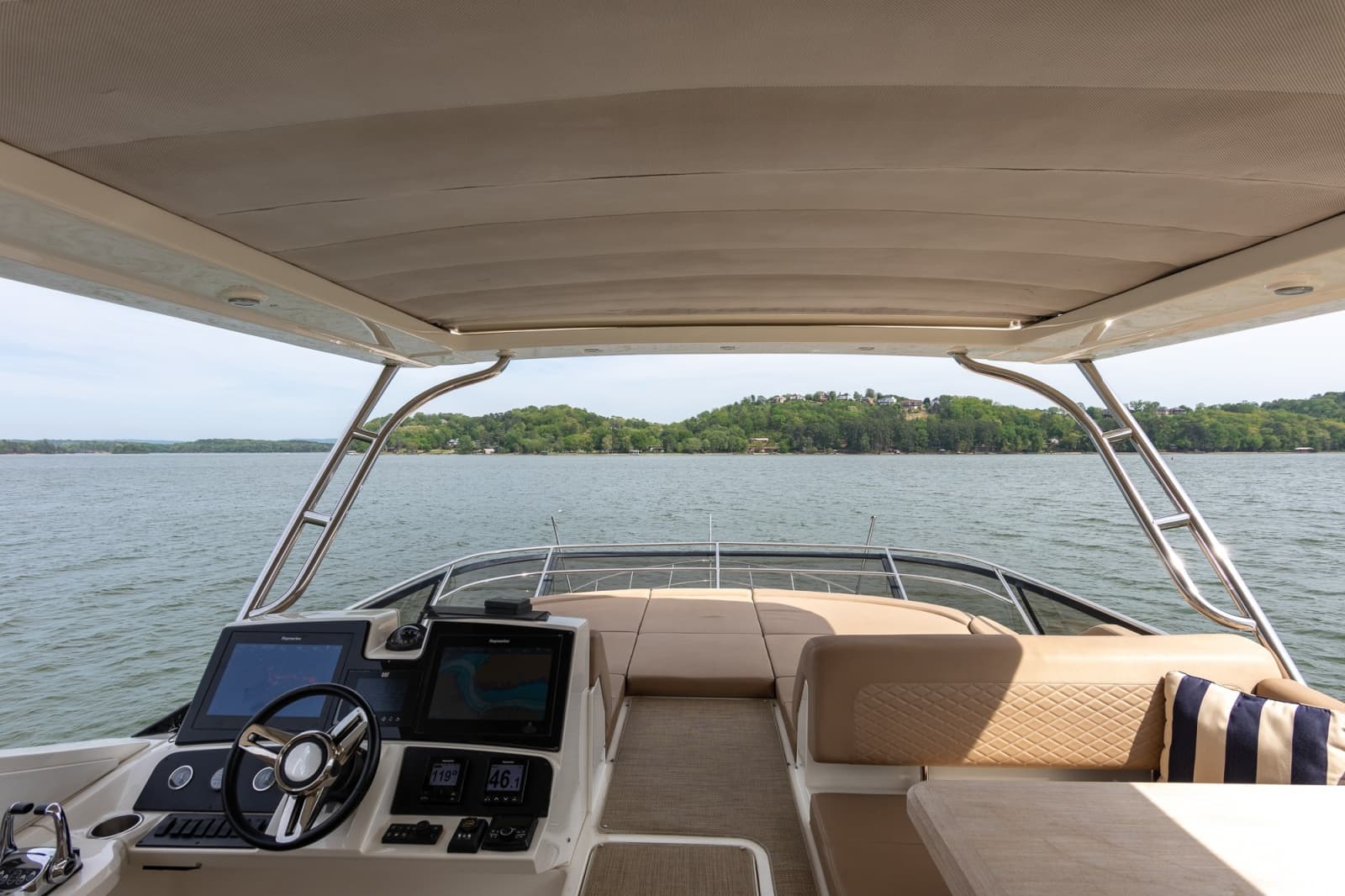 2018 Sea Ray L650 FLY