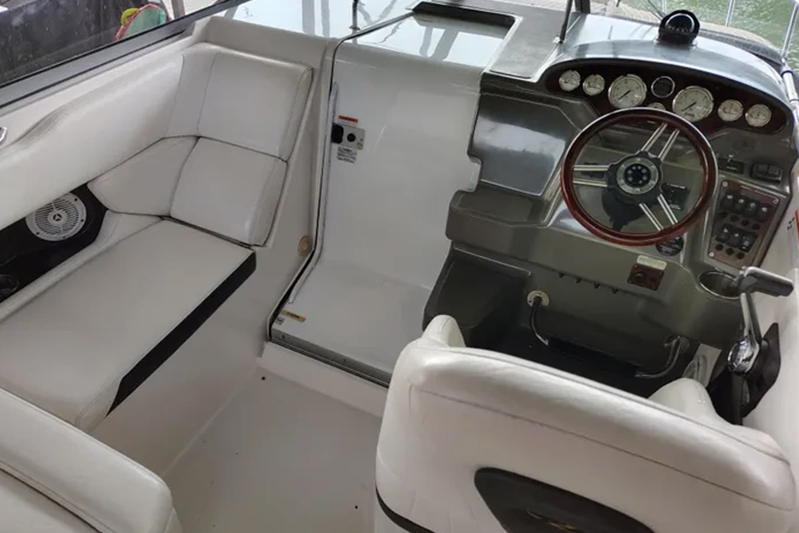 2008 Regal 2565 Window Express