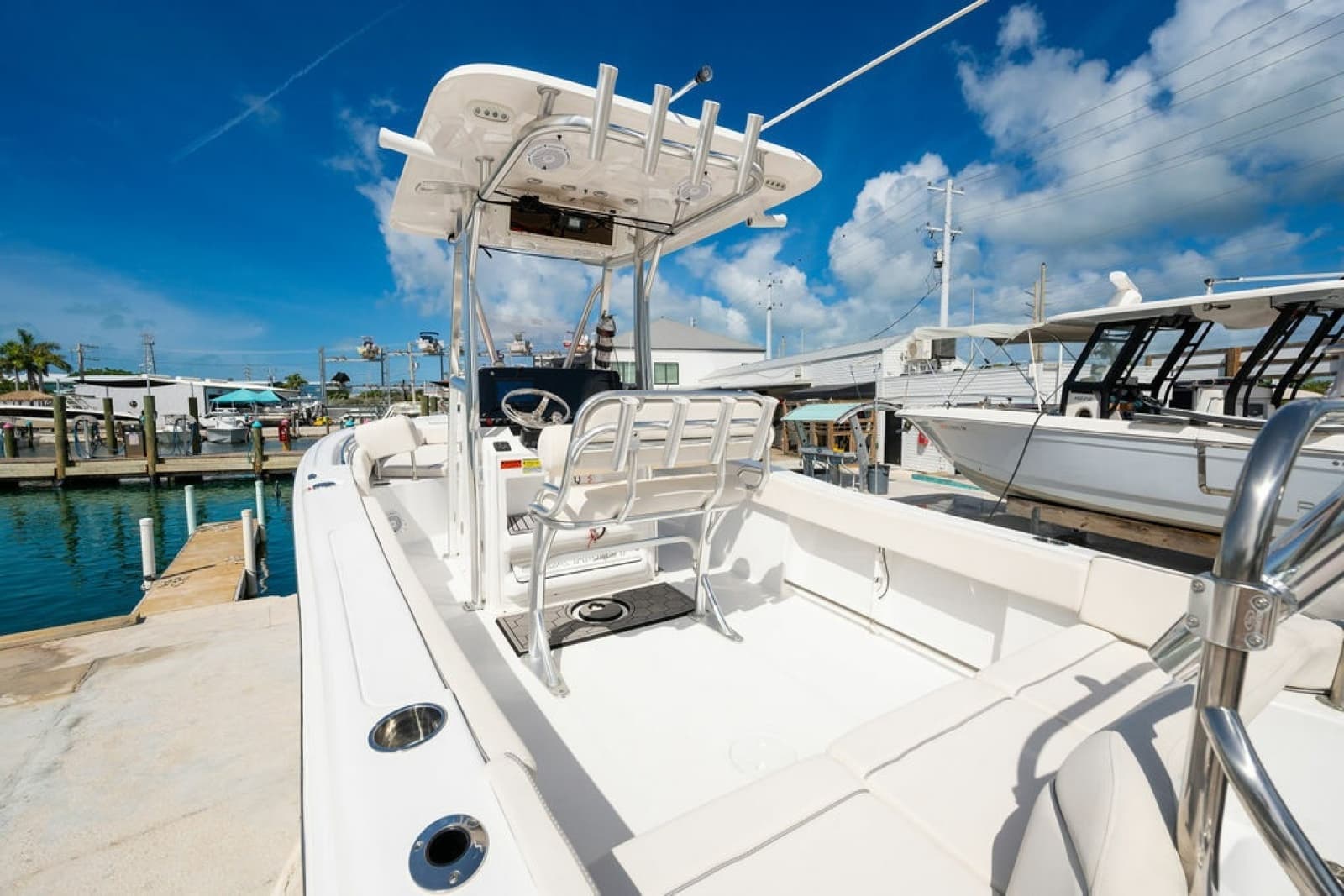2023 Sea Hunt 234 Ultra