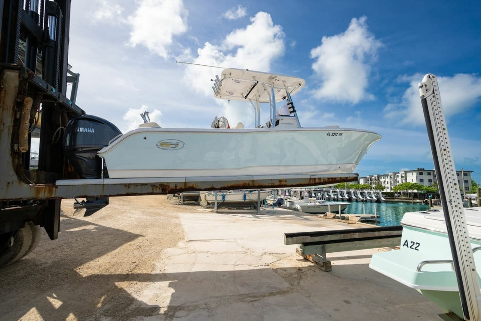 2023 Sea Hunt 234 Ultra