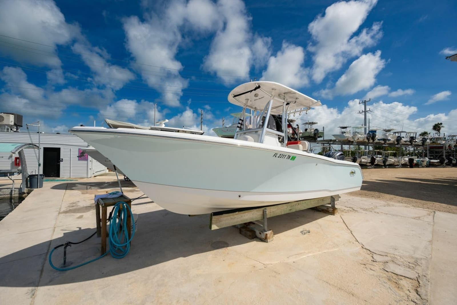 2023 Sea Hunt 234 Ultra